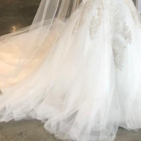Stella York Sheer Lace and Tulle Wedding Dress - Picture 11 of 15